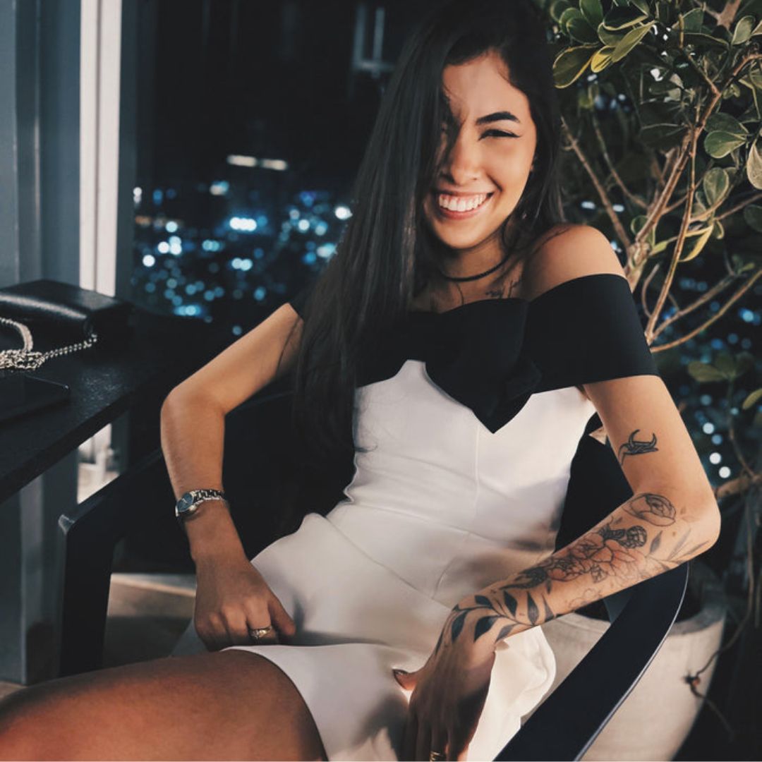 Vestido Místico Encanto en Blanco – Marbella