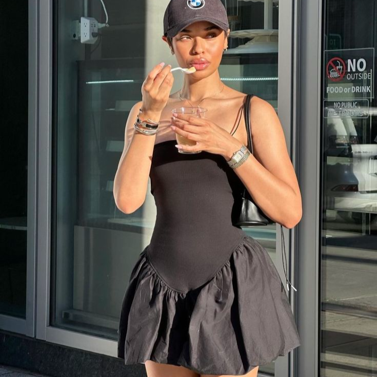 Vestido Místico Reflejo en Negro – Marbella