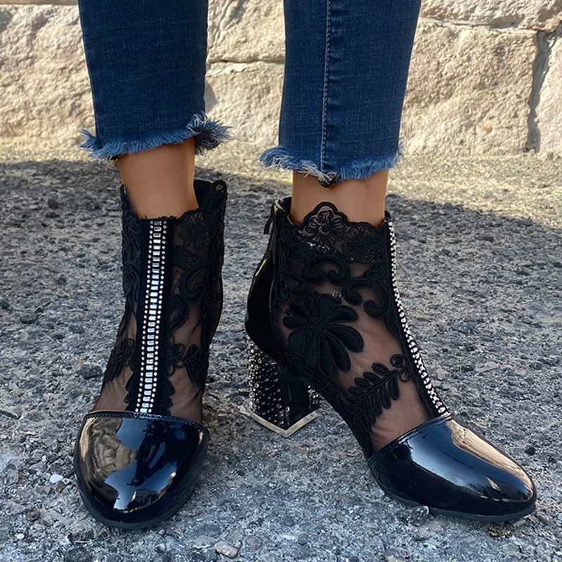 Bota Etéreo Milagro en Blanco – Marbella